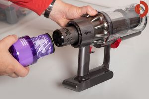 Dyson-V11-Absolute-Test-Filter-entfernen-2