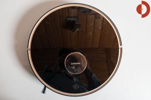 Lenovo-X1-Test-360-S7-Pro-Saugroboter-von-oben