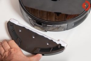Viomi-S9-Saugroboter-Test-Wischaufsatz-anstecken